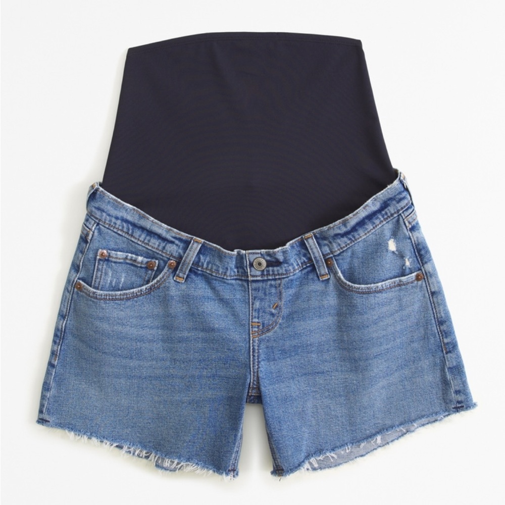 A & F Maternity high rise dad short